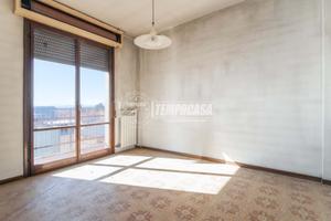 GORLA MINORE - TRILOCALE CON BOX E CANTINA