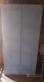 Armadio piccolo azzurro