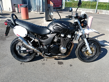 Kawasaki zr7 cafè Racer 2003