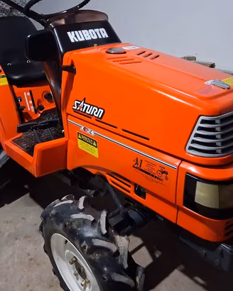 trattore kubota 