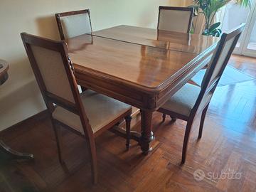 Tavolo fine '800 noce massello + 4 sedie + como'