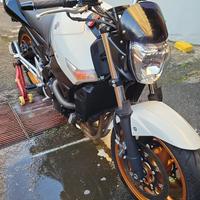 Suzuki GSR 600