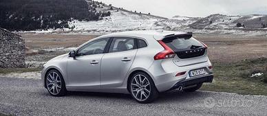 Volvo v40 v60 v90 xc40 xc60 ricambi disponibili