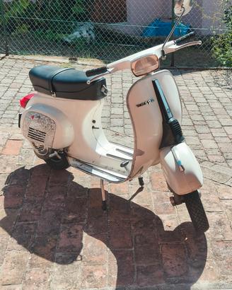 Vespa 50 Special