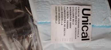 fascia perimetrale con bordo adesivo