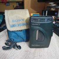 sony walkman WM-FX21 con custodia