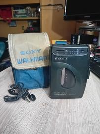 sony walkman WM-FX21 con custodia