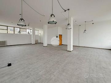 NEGOZIO A COLOGNO AL SERIO