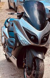 Yamaha tmax