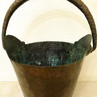 Secchio antico in rame