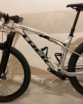 TREK SUPERCALIBER 9.8 GEN 2 XT