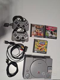 Play station 1 completa di accessori e 3 giochi