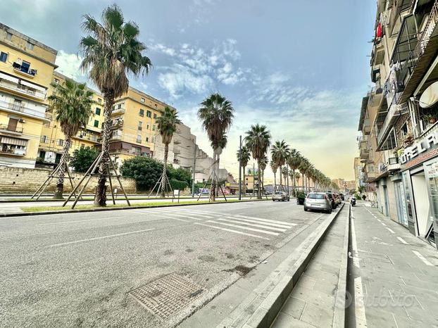 3 LOCALI A NAPOLI