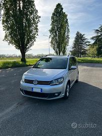 Volkswagen Touran 2012 2.0 TDI Highline Automatico