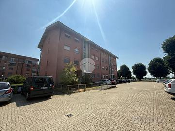 3 LOCALI A CARMAGNOLA