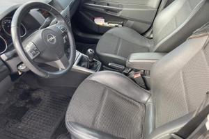 Opel Astra H