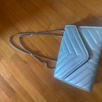 Borsa in pelle argento con catena