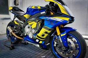 YAMAHA R1 "16 TARGATA 