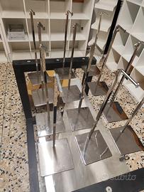 Espositori in metallo regolabili