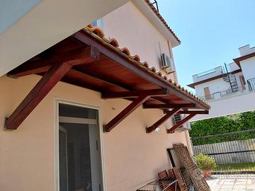 Tettoia in legno
