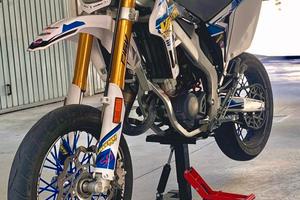 Suzuki Valenti SM 50