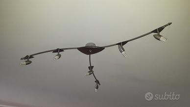 Lampadario tre bracci orientabili