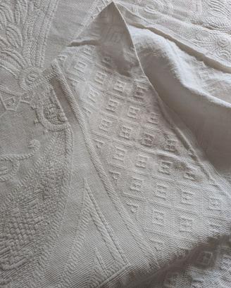 Copriletto matrimoniale  della nonna in cotone