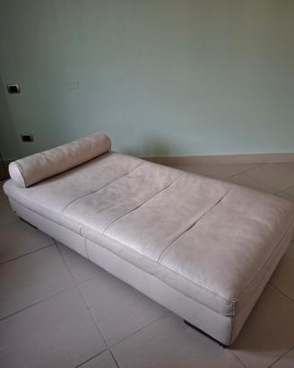 Dormeuse Natuzzi in pelle avorio