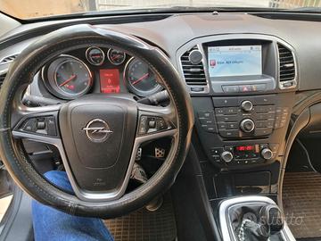 OPEL Insignia - 2010