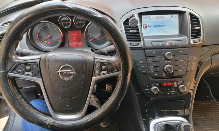 OPEL Insignia - 2010