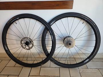 Ruote FSA AGX i21 Gravel / Road + Shimano 105 12v