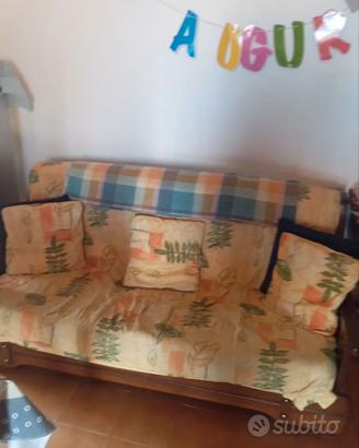 Divano letto arte povera con materasso ritiro a Ro
