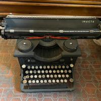 Macchina da scrivere