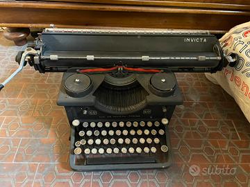Macchina da scrivere