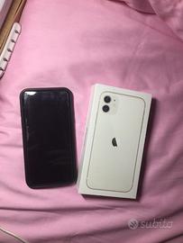 Iphone 11 bianco 128 GB in  250€