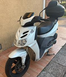Aprilia Sportcity Cube (2011) 