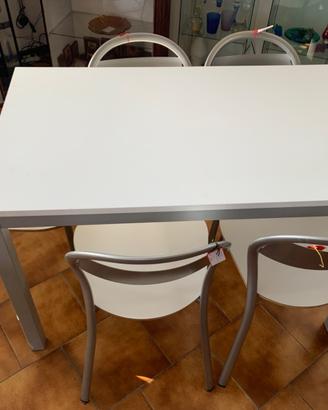 TAVOLO RETTANGOLARE ALLUNG. BIANCO 5 SEDIE