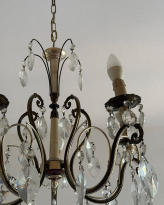 Lampadario classico con cristalli – elegante effet