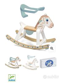 Cavallo a dondolo in legno