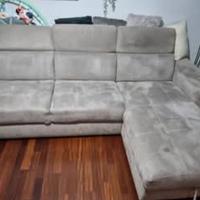 Divano letto 3 posti con chaise longue.
