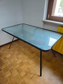 Tavolo in vetro per cucina o sala