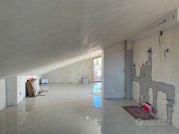 Sottotetto Terrazzo Posto Auto Nuova Costruzione Z
