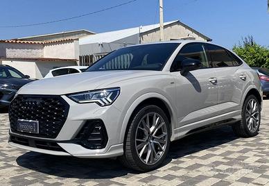 Audi Q3 SPB S Line interno ed esterno 2.0 TDI...