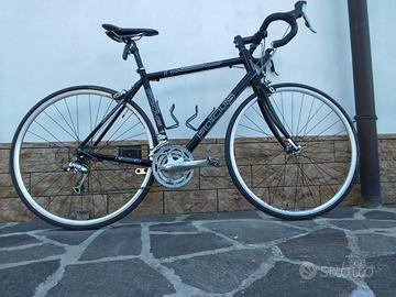 Bicicletta da corsa Focus