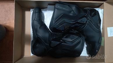 stivali da moto usati