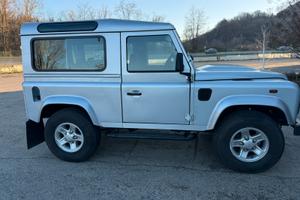 Land Rover Defender 90 2.4TD 2010