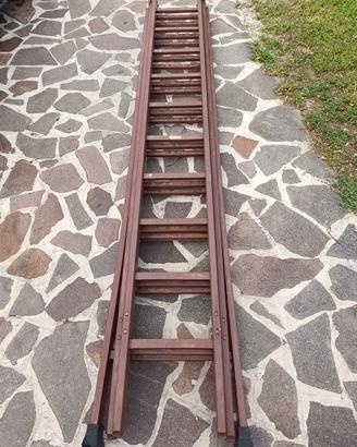 scala in legno