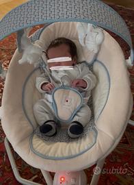 Dondolo Altalena musicale neonati Baby Go