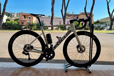 Bici corsa focus izalco 9.7