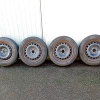 4 Cerchi in ferro più gratis 4 gomme